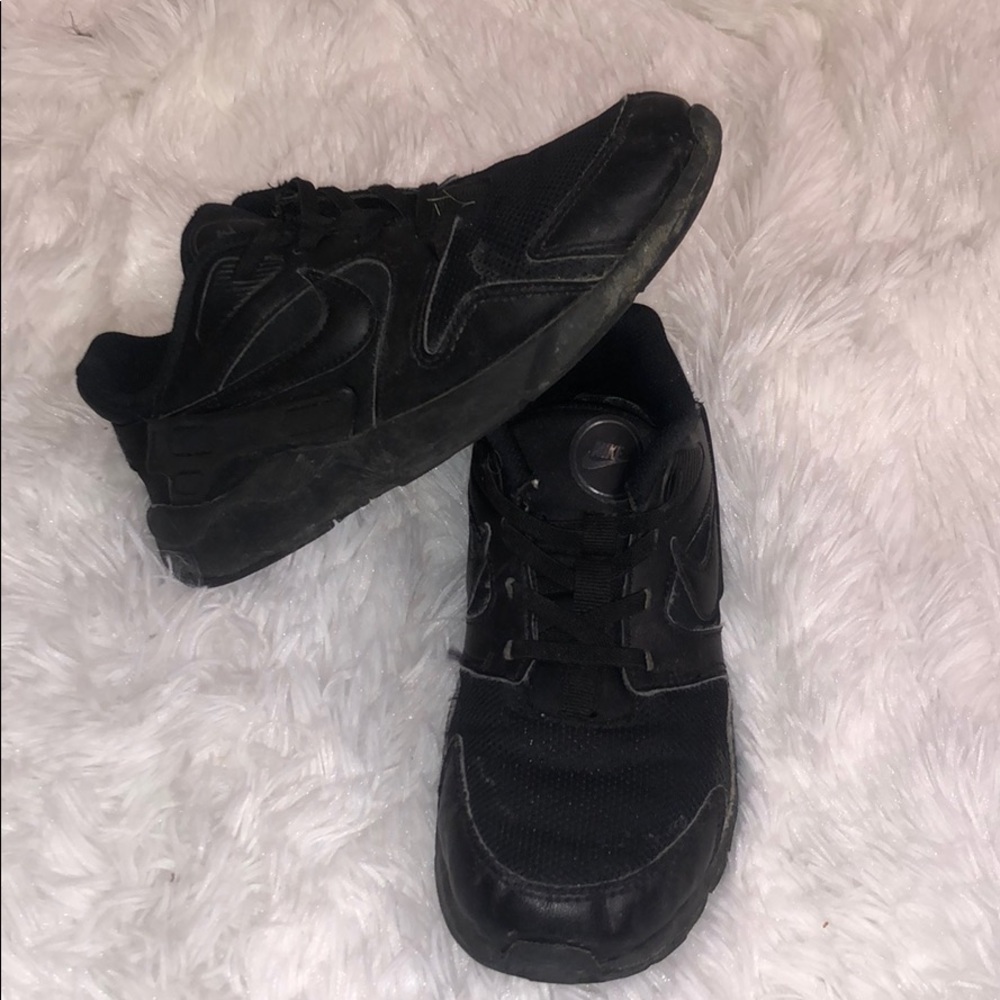 Boy nike shoes